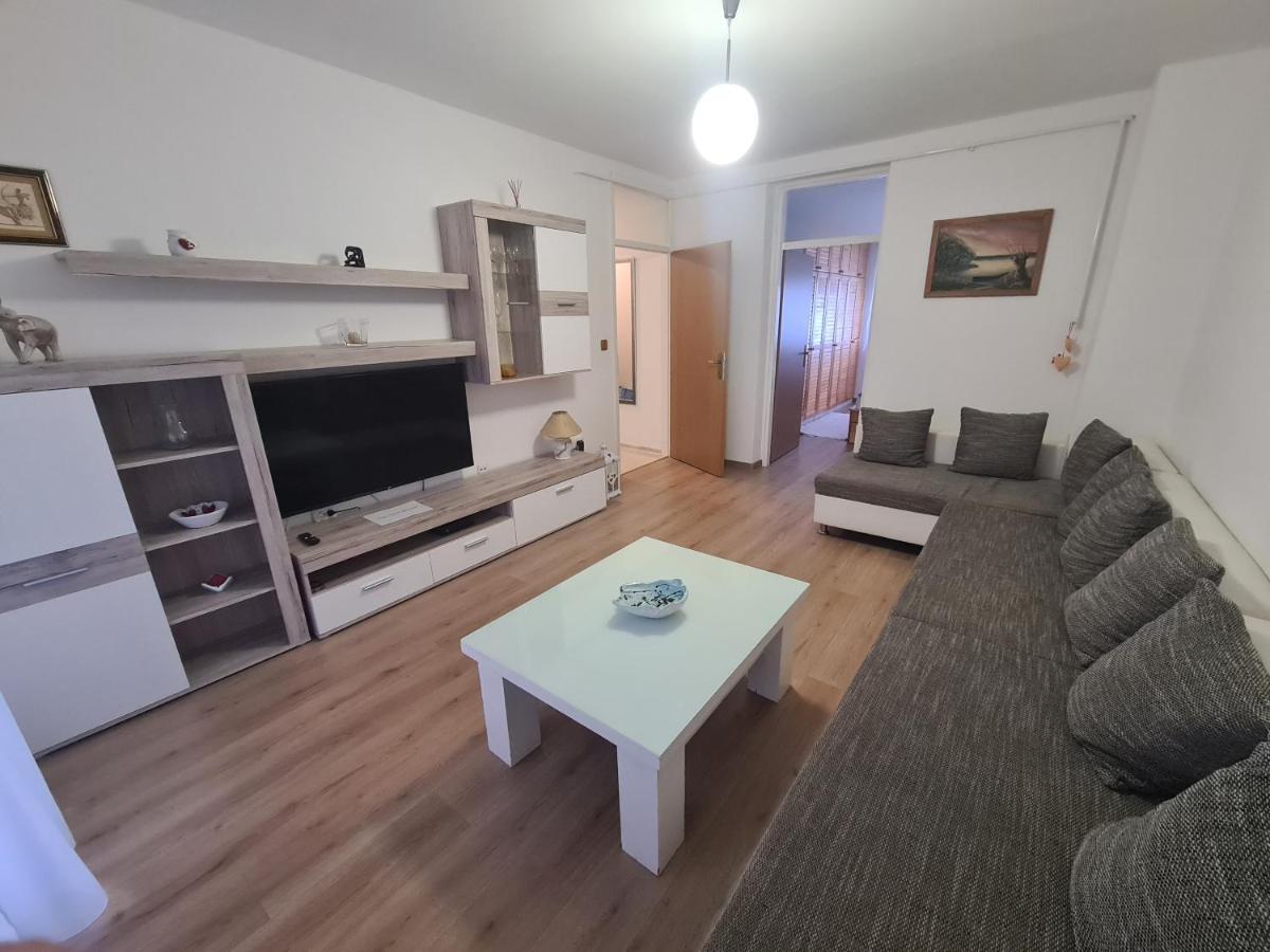 Apartman Yellow - Self Check In Όσιγιεκ Εξωτερικό φωτογραφία