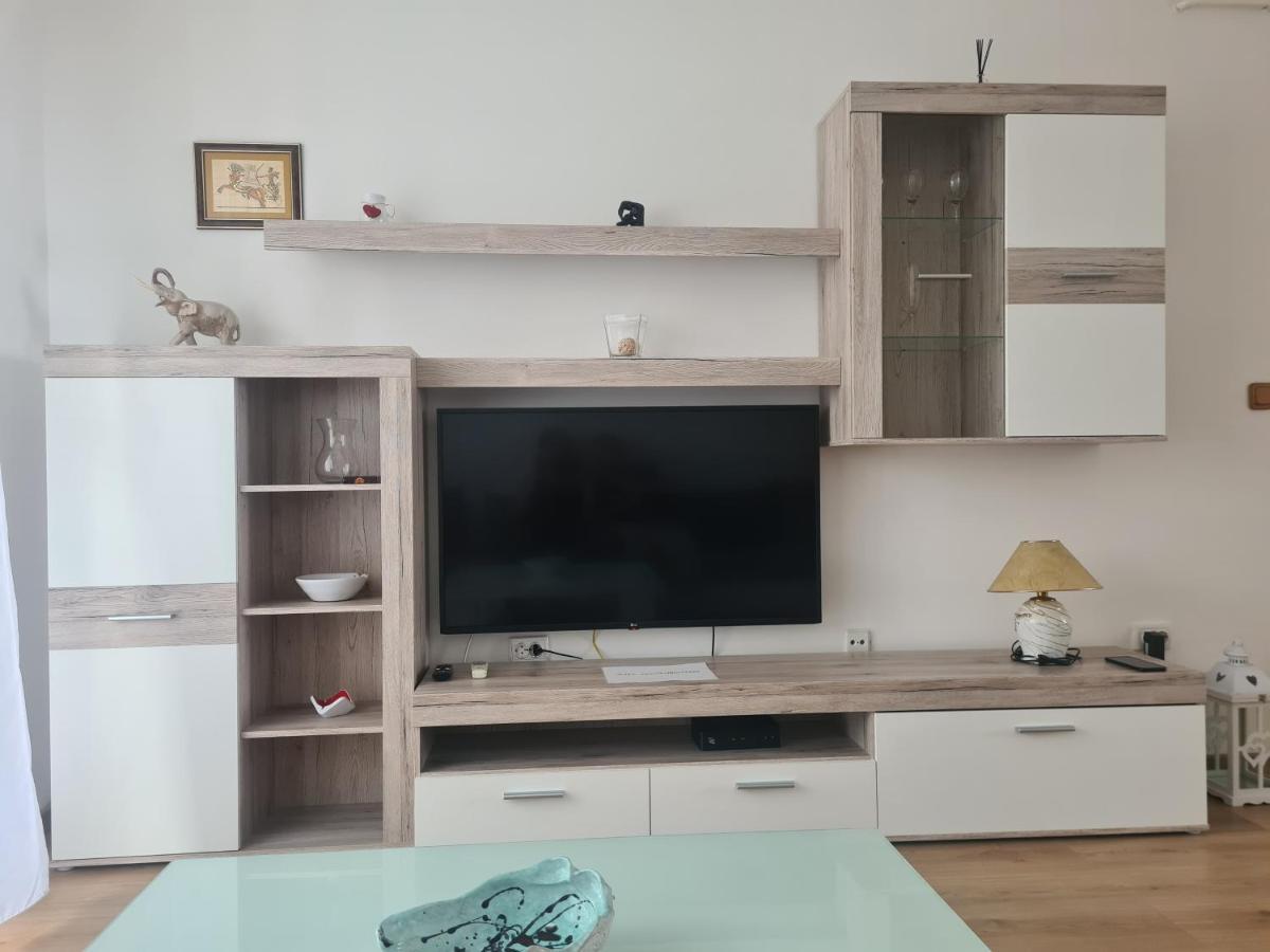 Apartman Yellow - Self Check In Όσιγιεκ Εξωτερικό φωτογραφία