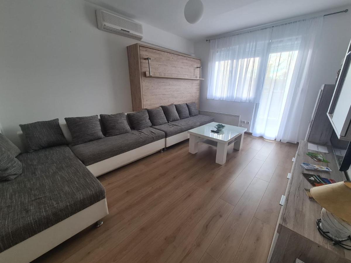 Apartman Yellow - Self Check In Όσιγιεκ Εξωτερικό φωτογραφία